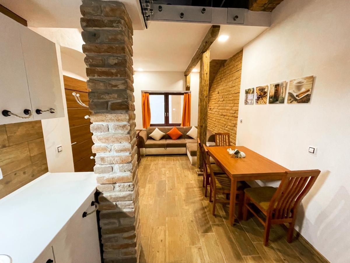 Apartmanovy Dum 13 Mezonet 1 Apartment Sec